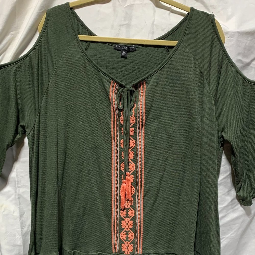 Signature Studio Green Blouse - 3 x